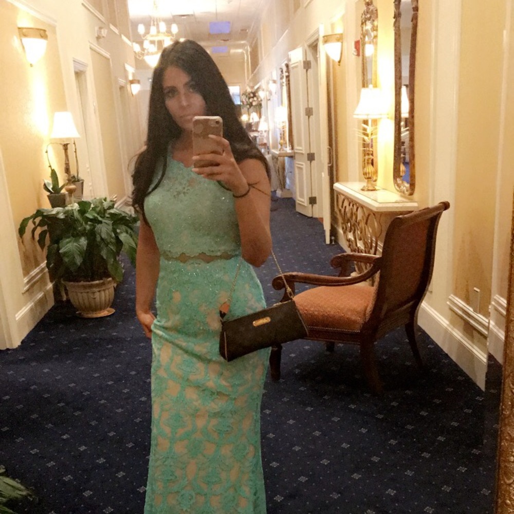 Meet your Posher, Alyssa